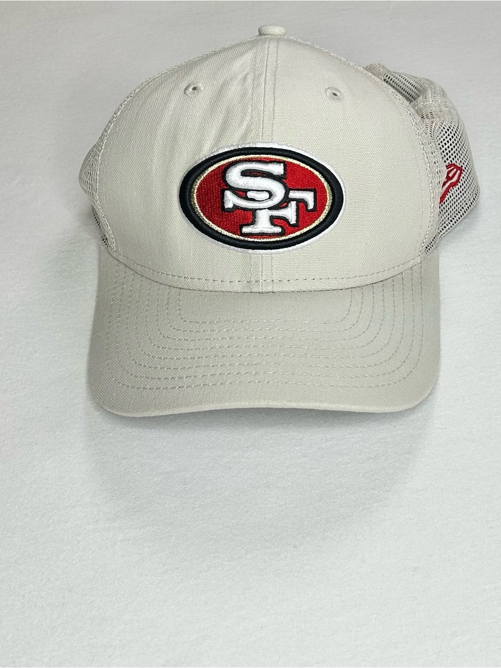 New Era San Francisco 49ers White Mesh Trucker Snapback Cap One Size